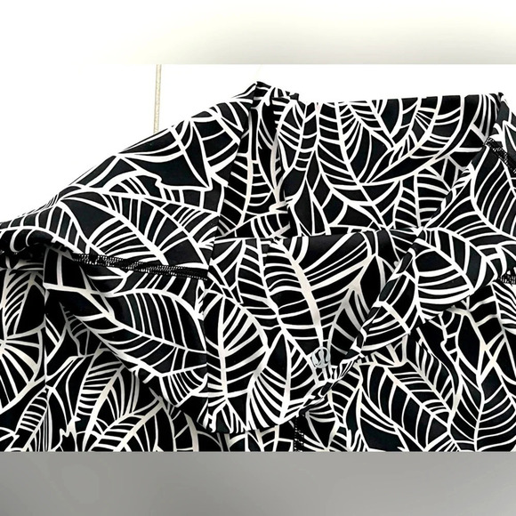 Lululemon/Wunder Under Full on Luxtreme/ See measurements/🔥FREE LULU BAG🔥 - Picture 11 of 14